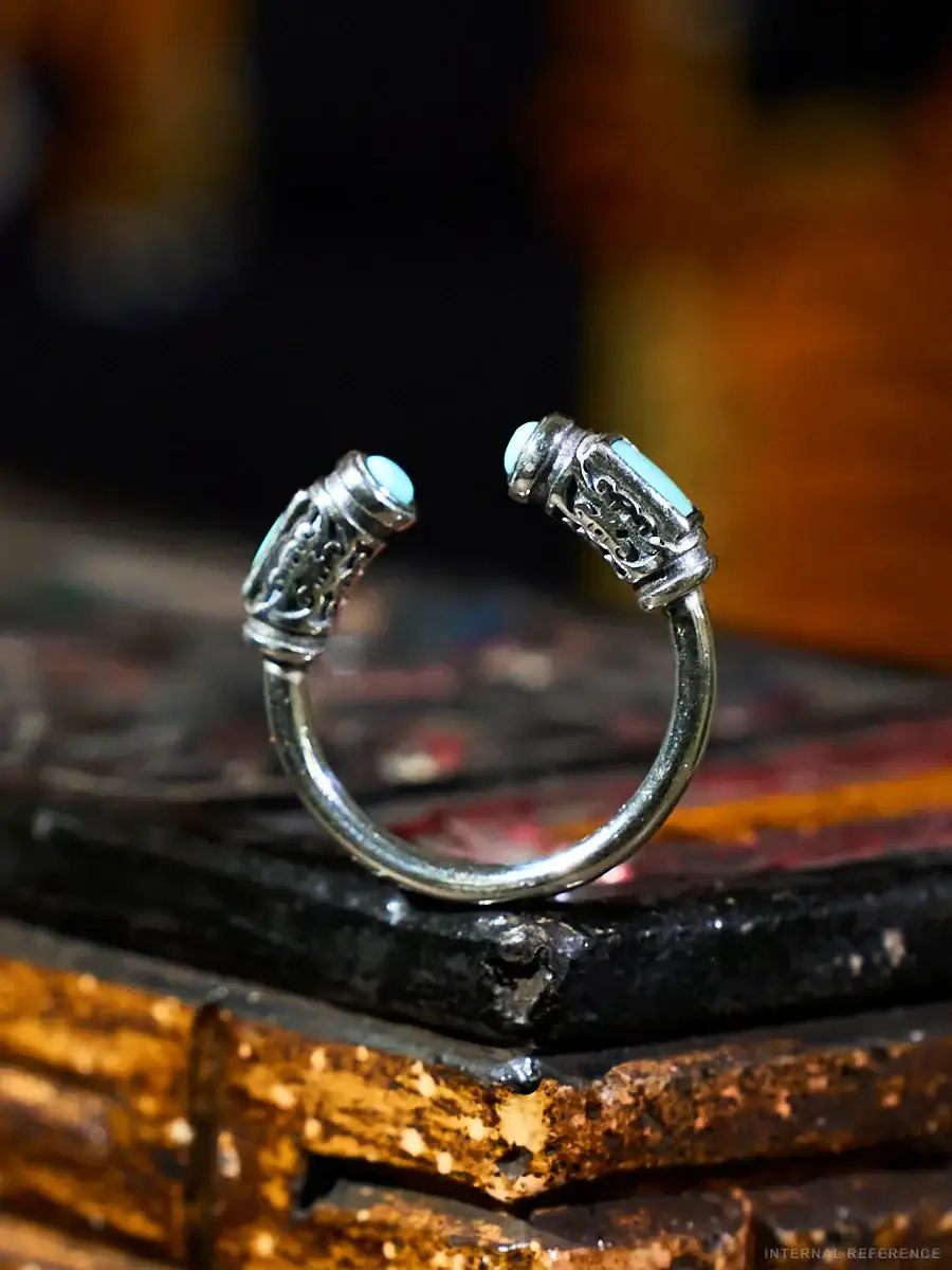 Turquoise & Sterling Silver Ring · Form 070