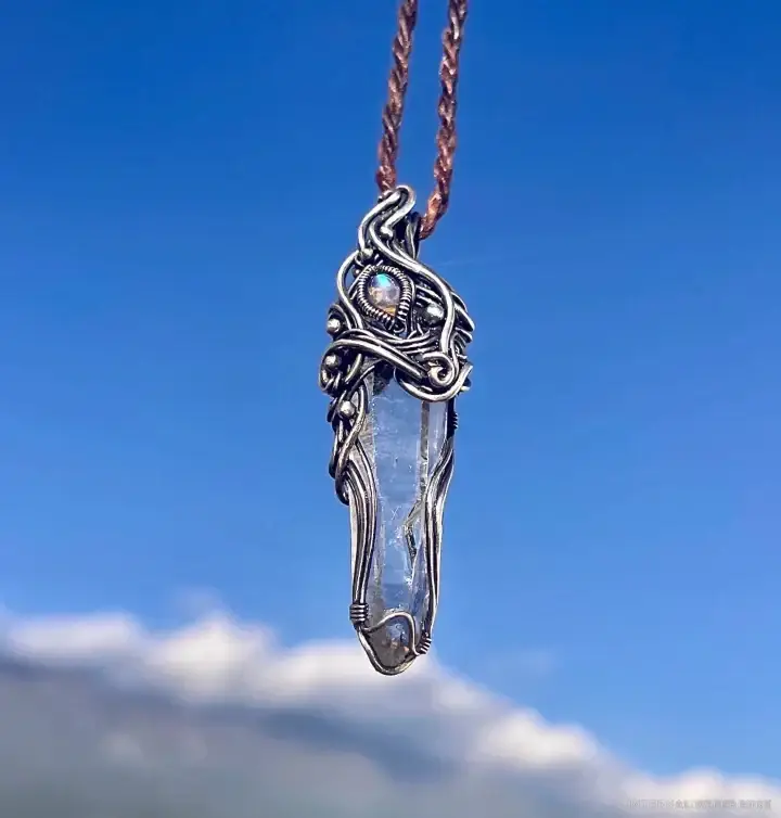Clear Quartz Necklace · Form 086