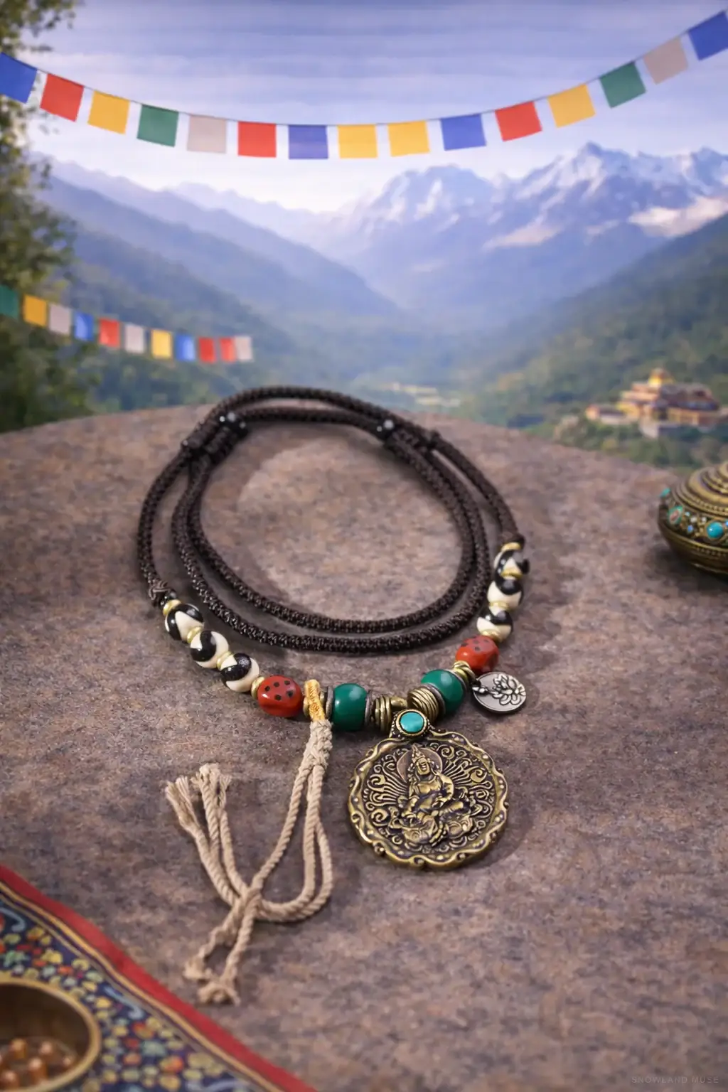 Dzi-Style Bead & Bodhi Seed Necklace