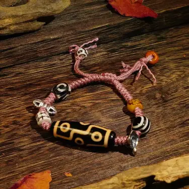 Nine-Eye Dzi-Style Bead